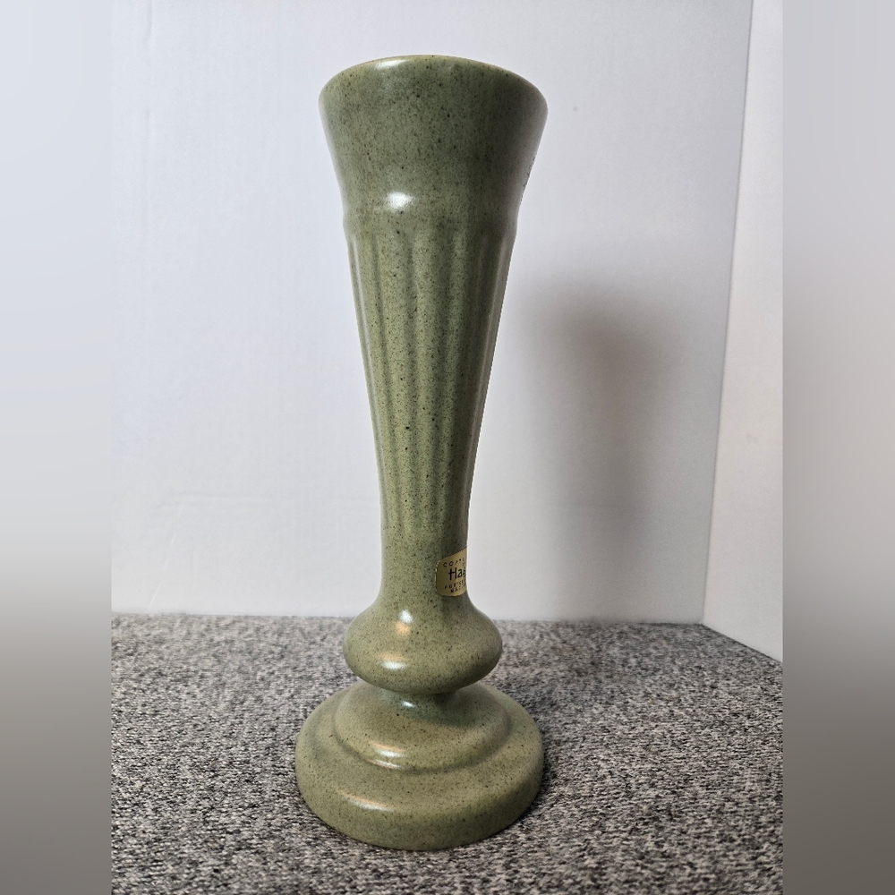 Vintage Haegar Pottery Green Speckled Tall Bud Vase Pedestal Footed Macomb USA